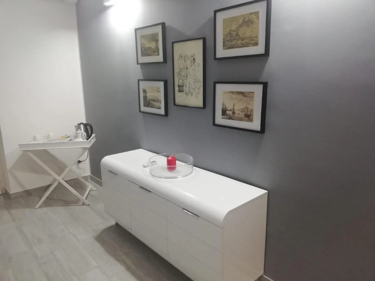 Home 3L Palermo Semesterbostad